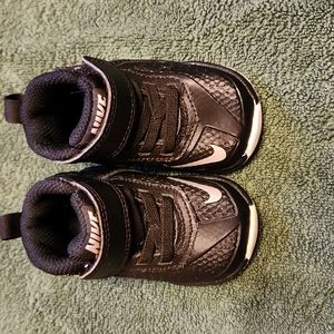 NIKE baby shoes size 2